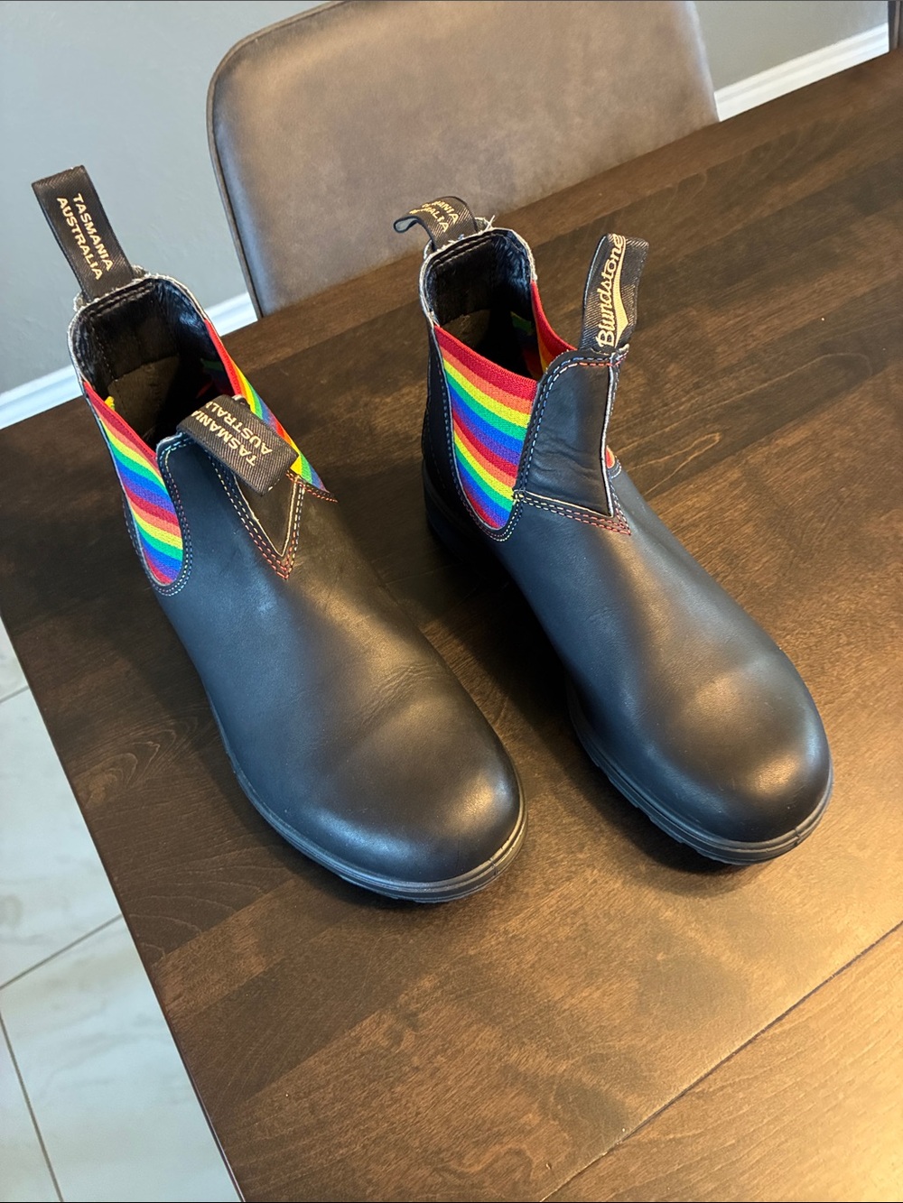 Blundstone Black Chelsea Boots with Rainbow Elastic Panels